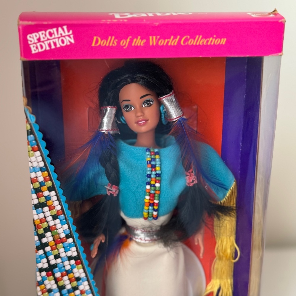 Vintage Barbie 1993 Dolls of the World Native American Second Edition NIB - Picture 4 of 12